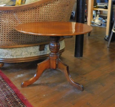 Lot 583 - A 19thC mahogany occasional table, the oval...