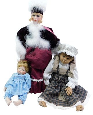 Lot 114 - An Alberon Natalia designed by Louise...