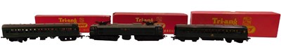 Lot 251 - Tri-ang OO gauge locomotive and rolling stock,...