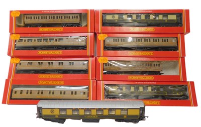 Lot 263 - Hornby Railways OO gauge coaches, including...