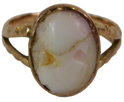 Lot 84 - A  9ct gold cameo dress ring, the oval cameo...