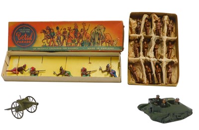 Lot 460 - A group of painted lead soldiers and related...