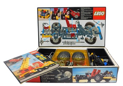 Lot 506 - A Lego 8860 set, boxed.