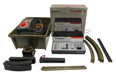 Lot 527 - A Hornby Railways 01 R950 master control...