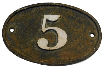 Lot 26 - A No.5 cast iron locomotive plate, 18cm x 26cm.