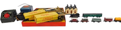 Lot 300 - Tri-ang TT gauge train set and accessories,...