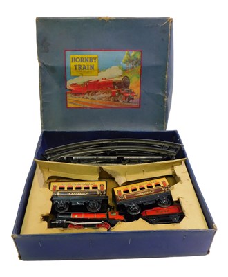 Lot 353 - A Hornby train O gauge M1 clockwork passenger...
