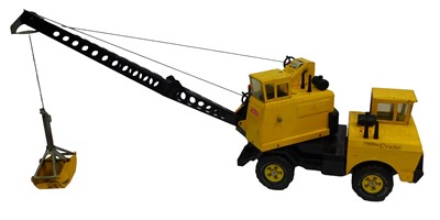 Lot 354 - A Mighty Tonka pressed steel crane in yellow.