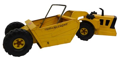 Lot 355 - A Mighty Tonka articulated scraper in yellow.