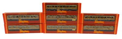 Lot 425 - Hornby Railways OO gauge coaches, including...