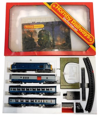 Lot 441 - A Hornby Railways OO gauge train set, R686...