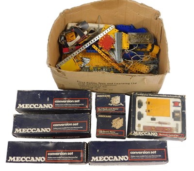 Lot 678 - Assorted Meccano, including an electronic...