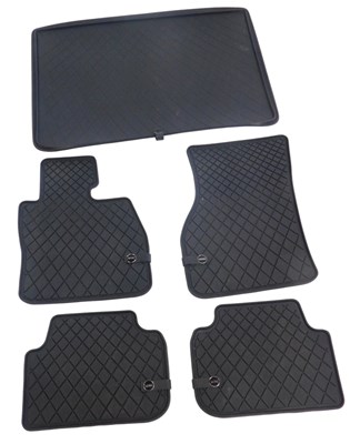 Lot 62 - A genuine set of F54 Mini Clubman rubber...