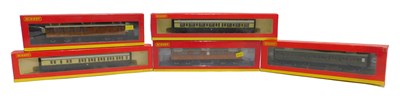 Lot 614 - Hornby OO gauge coaches, including R4065 GWR...