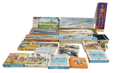 Lot 625 - Airfix and Revell kits, including Frog...