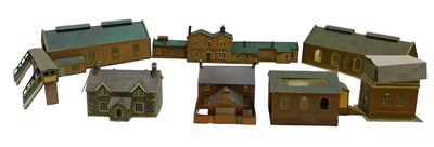 Lot 633 - Various cardboard OO gauge...