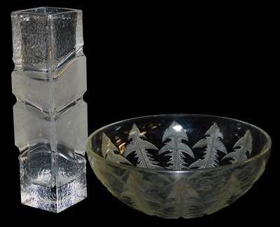 Lot 28 - An early 20thC Verrerie d'Alsace glass bowl,...