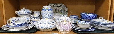 Lot 2012 - A quantity of blue and white table wares,...