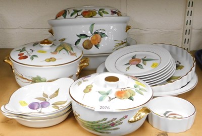 Lot 2076 - A Royal Worcester Evesham table service,...