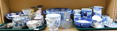 Lot 2042 - A quantity of blue and white tablewares,...