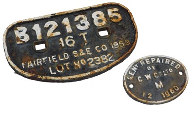 Lot 100G - Two wagon plates, comprising Wagon B121385 16T,...