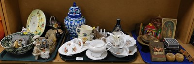 Lot 2060 - A quantity of decorative ceramics, including a...