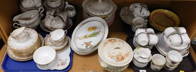 Lot 2061 - A Pointons part tea service, including cups,...