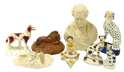 Lot 146 - A group of English pottery and porcelain,...