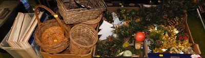 Lot 2158 - A quantity of Christmas decorations, a set of...