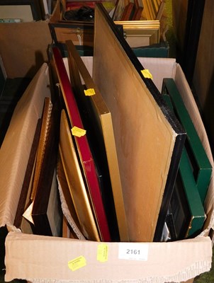 Lot 2161 - A quantity of framed etchings, prints, and a...