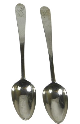 Lot 126 - A pair of George III silver Old English...