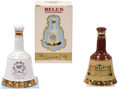 Lot 334 - A Wade Bell's Scotch whisky decanter, To...