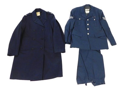 Lot 331 - An RAF Flight Sergeant's No1 dress tunic, size...