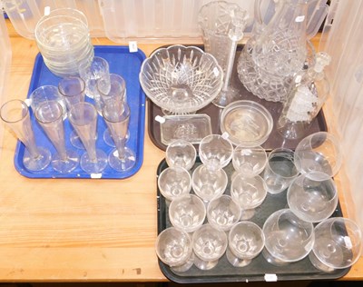 Lot 2186 - A group of glassware, to include a Stewart...