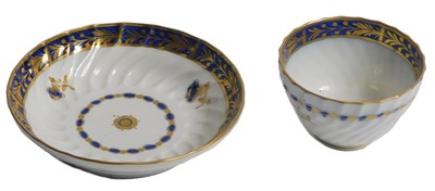Lot 42 - A late 18thC/early 19thC Worcester porcelain...
