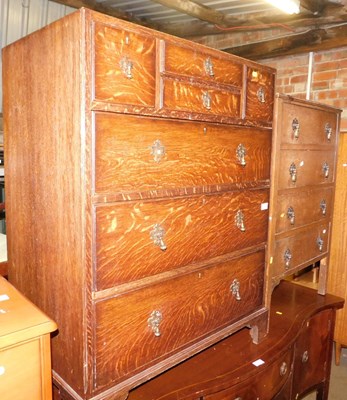 Lot 1122 - An oak chest of four drawers, together with a...