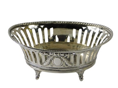 Lot 86 - A George V oval pierced silver sweetmeat dish,...