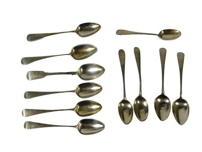 Lot 132 - Ten George III silver Old English pattern...