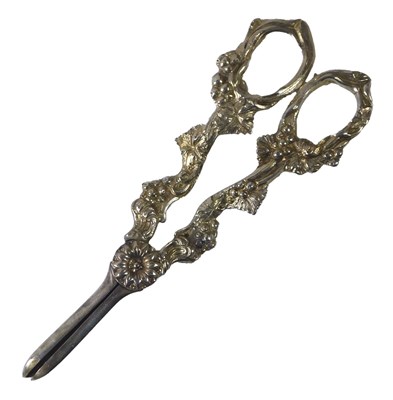 Lot 150 - A pair of Elizabethan II silver grape scissors,...