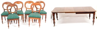 Lot 518 - A Victorian mahogany draw leaf dining...