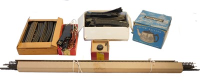 Lot 767 - A Trix controller, track, and a willow pattern...