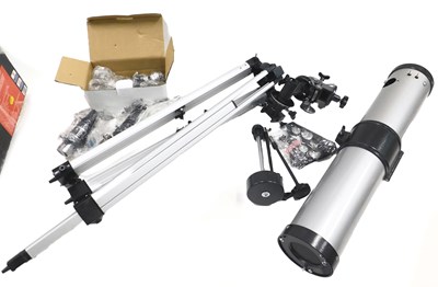 Lot 1255 - A Traveller 75mm projector telescope, boxed...