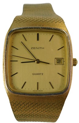 Lot 66 - A gold plated Zenith Quartz gentleman's...