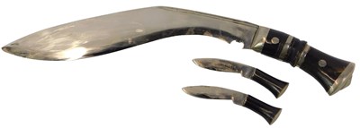 Lot 110 - A 20thC Nepalese kukri, with wooden handle,...