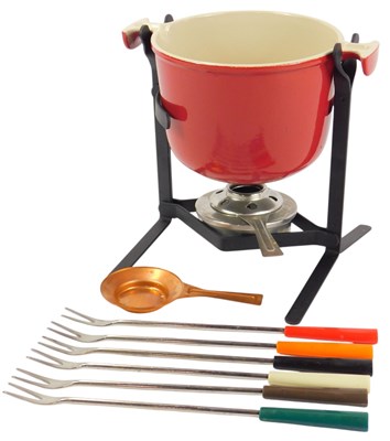 Lot 165 - A Le Creuset fondue set, comprising a dish in...