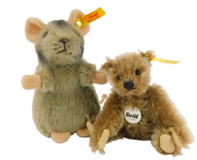 Lot 212 - A Steiff Piff Maus, 11.5cm high, together with...