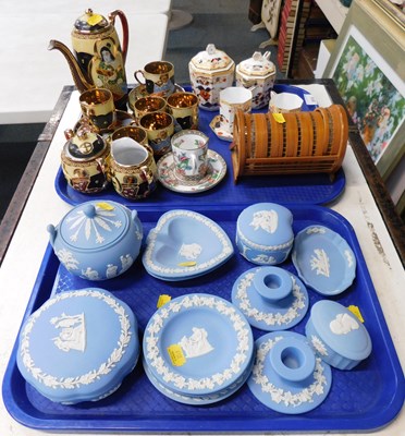 Lot 2018 - Ceramics, including blue and white wares,...