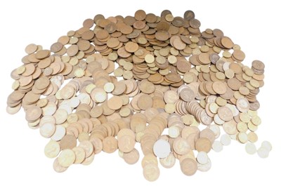 Lot 1285 - A large quantity of copper and brass coins, to...