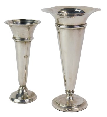 Lot 268 - A George V silver vase, of trumpet form,...