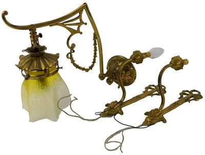 Lot 367 - An early 20thC brass wall light by...